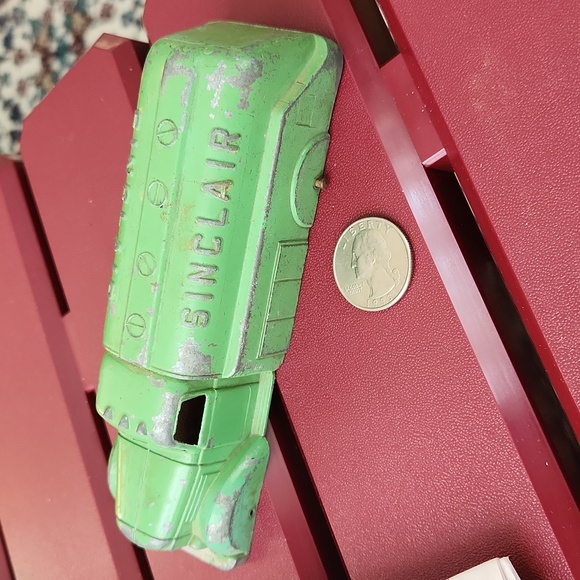 Vintage Sinclair Metal Toy Tanker Truck - Picture 7 of 7